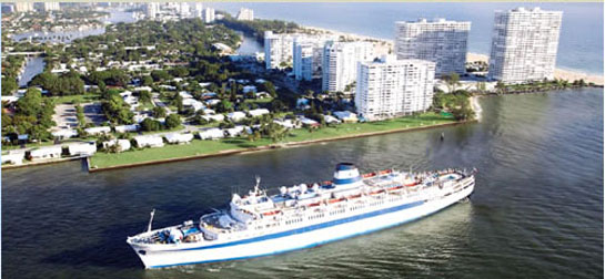 Regal Bahamas entering  Florida